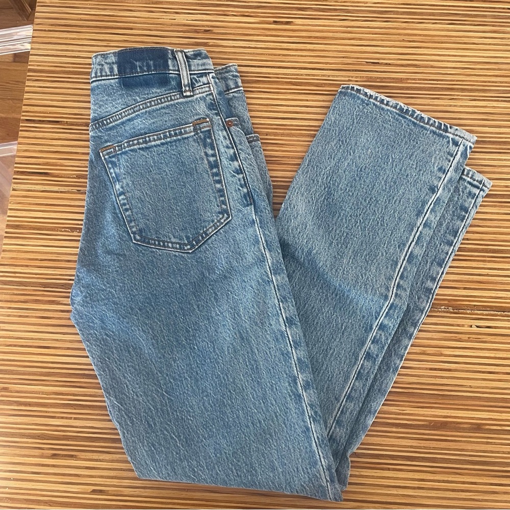 Abercrombie 90s straight ultra high rise jeans